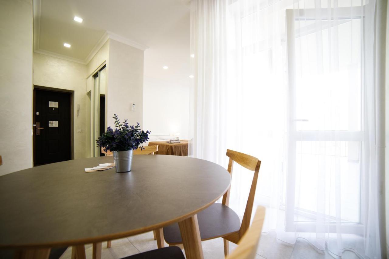 Lux Apartments ลวีฟ ภายนอก รูปภาพ